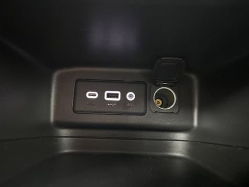Used 2023 Chevrolet Equinox LT AWD/4WD image 18