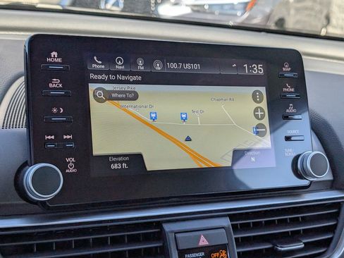 Used 2022 Honda Accord Touring image 4