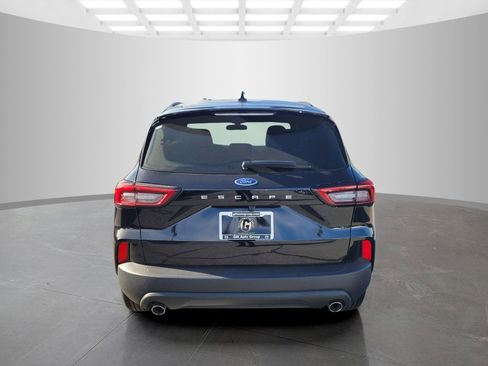 Used 2025 Ford Escape ST-Line image 4