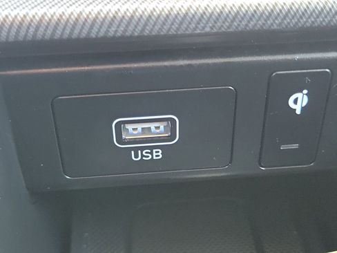 Used 2024 Hyundai Palisade SEL FWD image 17