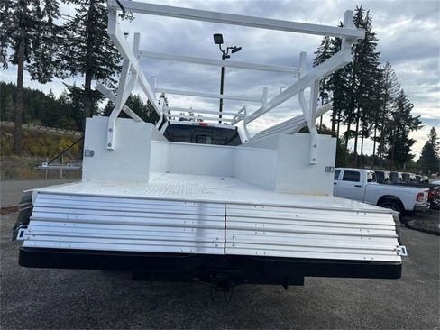 New 2024 Ford F450 XL image 35