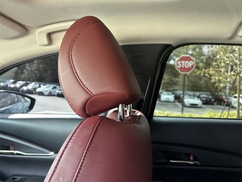 Certified 2023 MAZDA CX-30 AWD 2.5 S w/ Preferred Package image 17