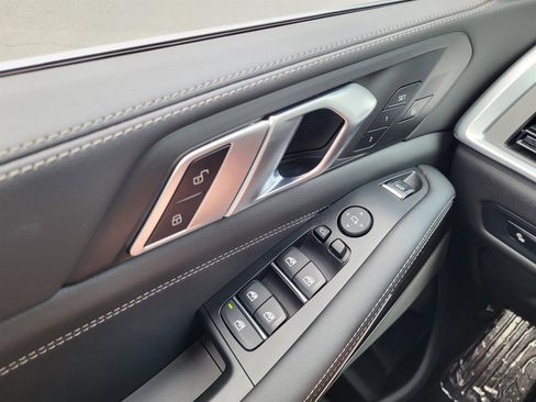 Used 2025 BMW X5 xDrive40i image 25