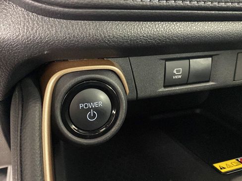 Used 2025 Toyota Grand Highlander AWD Hybrid image 7