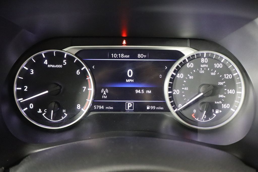 Used 2024 Nissan Sentra SV FWD image 11