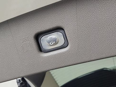 Used 2023 Lincoln Nautilus AWD image 8