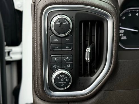 Used 2020 GMC Sierra 1500 SLT w/ SLT Premium Plus Package image 46