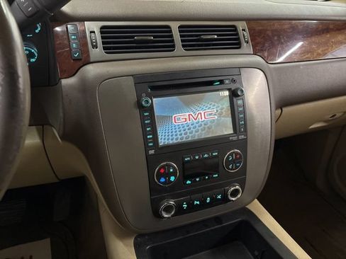 Used 2012 GMC Yukon XL SLT AWD/4WD image 38
