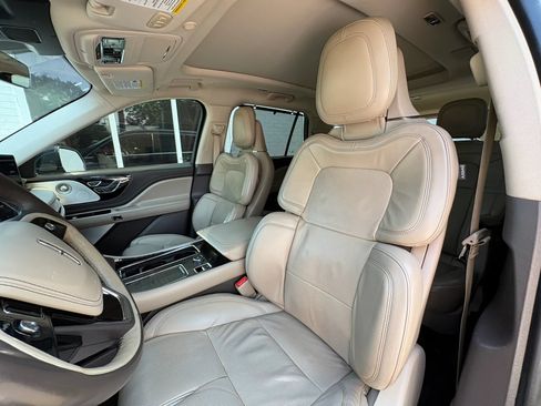 Used 2020 Lincoln Aviator Reserve w/ Equipment Group 202A AWD/4WD image 39