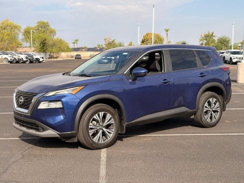 Certified 2023 Nissan Rogue SV FWD image 2