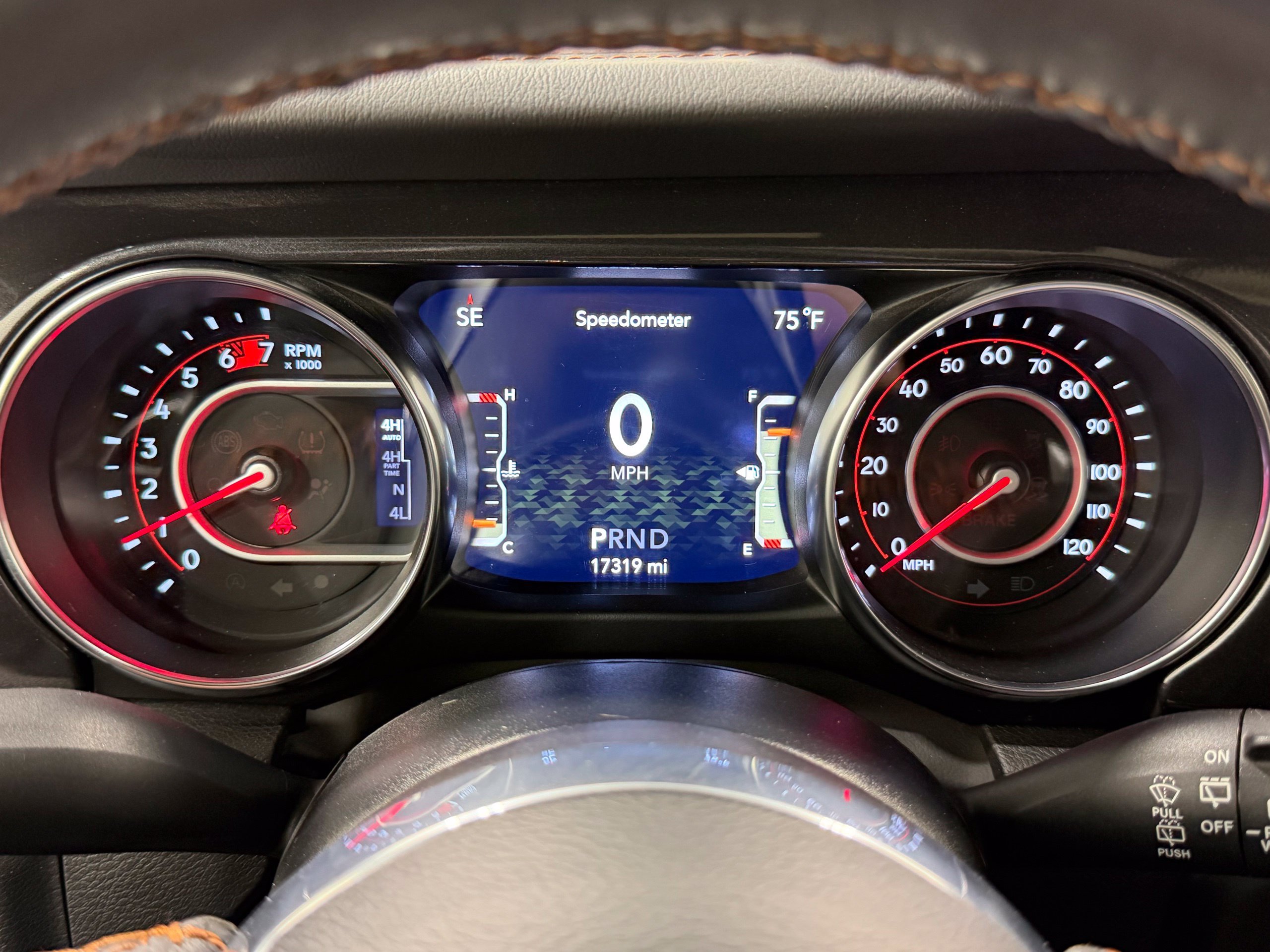 Used 2022 Jeep Wrangler Unlimited Rubicon AWD/4WD image 41