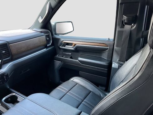 Used 2023 Chevrolet Silverado 1500 High Country AWD/4WD image 24