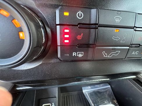 Used 2019 Ford F150 XLT w/ Equipment Group 302A Luxury AWD/4WD image 24