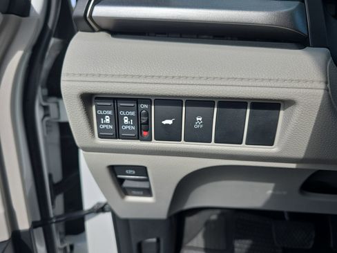 Certified 2026 Honda Odyssey EX-L image 41