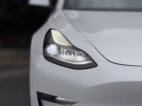Used 2022 Tesla Model 3 Long Range image 4