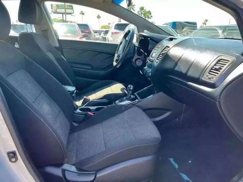 Used 2017 Kia Forte LX FWD image 21