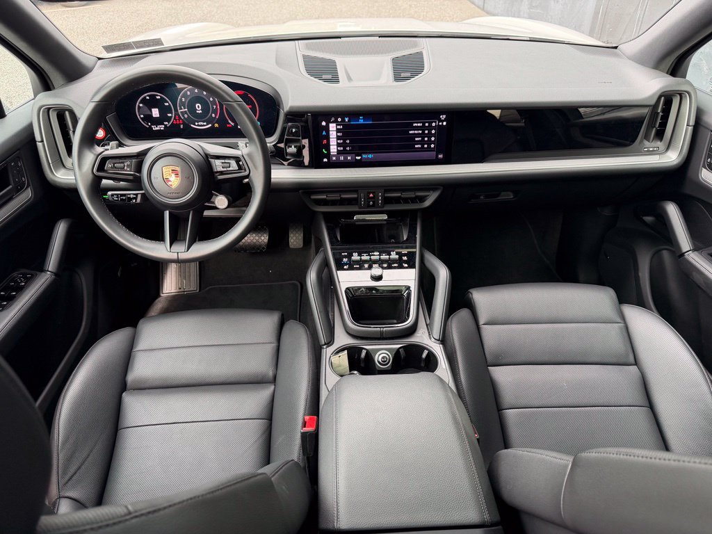 Certified 2026 Porsche Cayenne AWD/4WD image 17