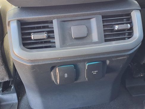 Used 2023 Ford F150 Lariat w/ Trailer Tow Package image 16