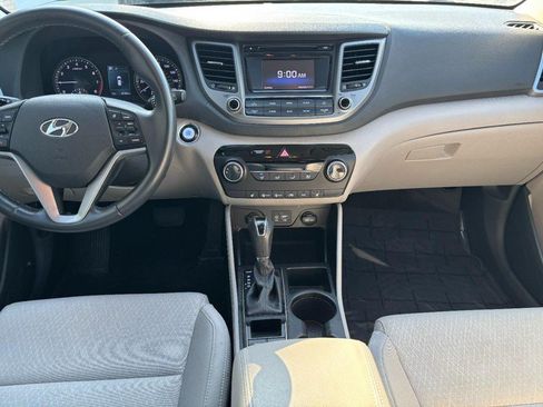 Used 2017 Hyundai Tucson Sport AWD/4WD image 12