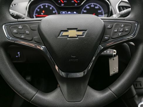 Used 2019 Chevrolet Cruze LT FWD image 29