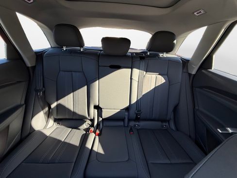 New 2025 Audi Q5 Premium Plus image 12