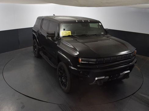 New 2025 GMC Hummer EV 2X w/ LPO, Dark Essentials Package image 40