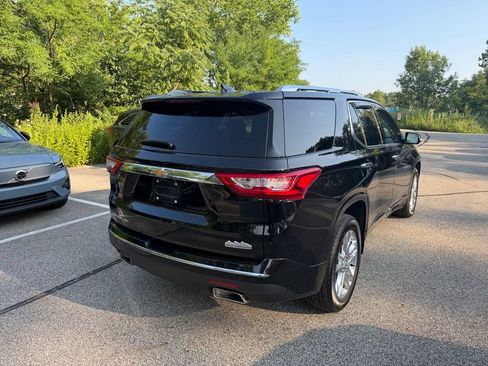 Used 2018 Chevrolet Traverse High Country w/ LPO, Floor Liner Package AWD/4WD image 4