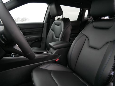 New 2026 Jeep Compass Limited w/ Sun, Sound & Navigation Group image 9