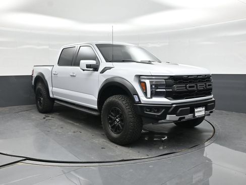 Used 2025 Ford F150 Raptor AWD/4WD image 17