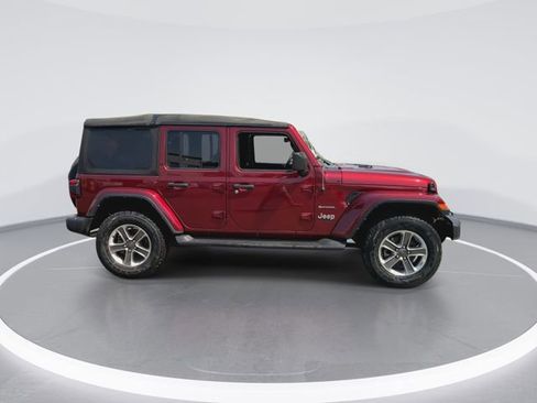 Used 2022 Jeep Wrangler Unlimited Sahara w/ Cold Weather Group image 9