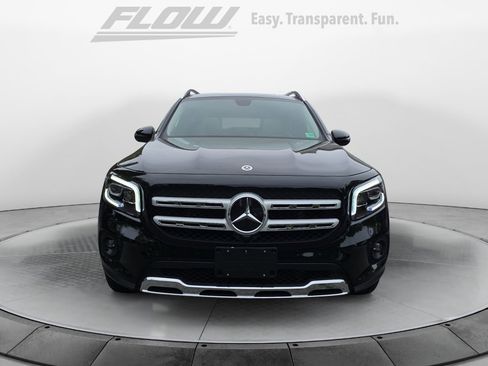 Used 2023 Mercedes-Benz GLB 250 4MATIC image 3