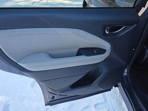 Certified 2025 Subaru Forester Limited image 29