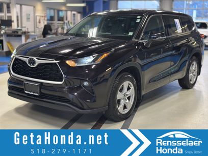Used 2021 Toyota Highlander LE