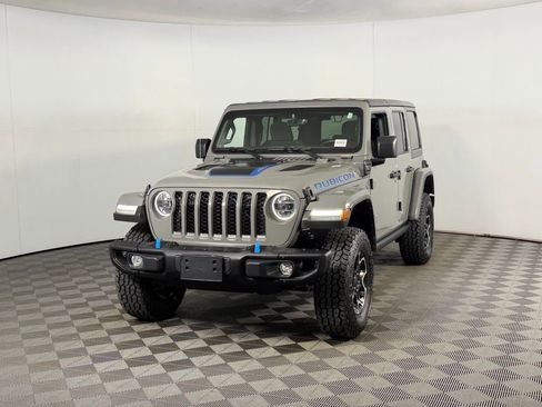 Used 2023 Jeep Wrangler Unlimited Rubicon 4xe w/ Steel Bumper Group image 17