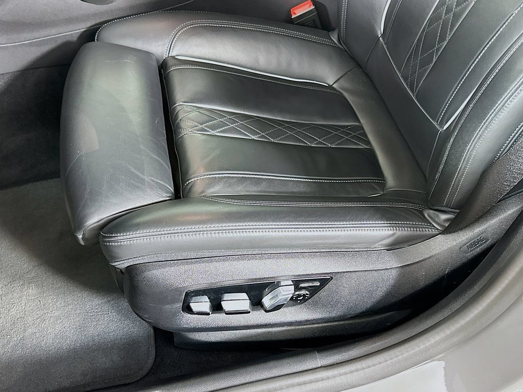 Used 2021 BMW M550i xDrive AWD/4WD image 27