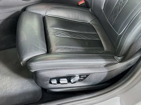 Used 2021 BMW M550i xDrive AWD/4WD image 27