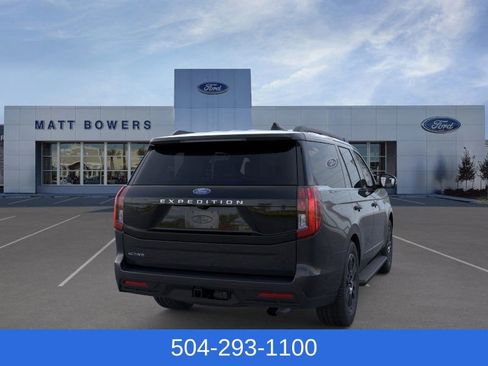 New 2025 Ford Expedition Active image 8