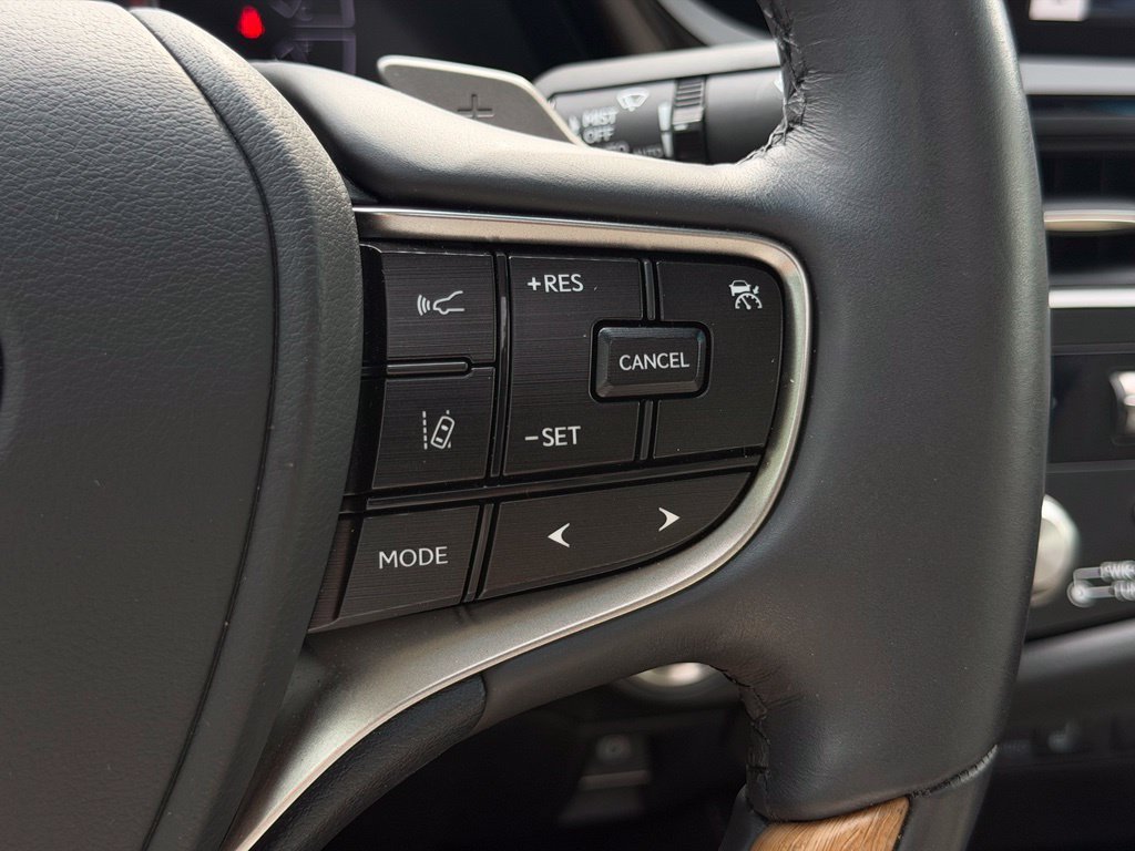 Used 2024 Lexus ES 350 w/ Technology Package FWD image 39