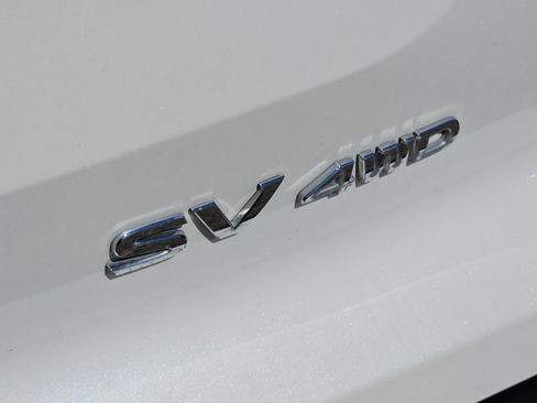 Used 2024 Nissan Pathfinder SV image 20