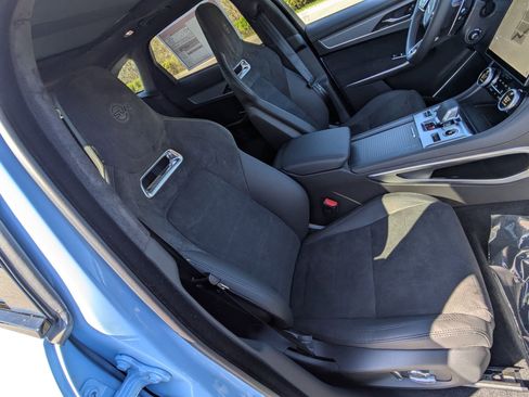 New 2026 Jaguar F-PACE SVR 575 Edition image 30