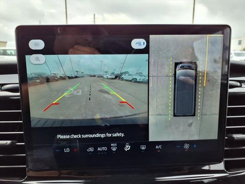 Certified 2023 Ford Transit 350 XLT image 11