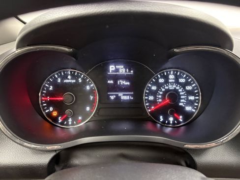 Used 2017 Kia Forte LX FWD image 27