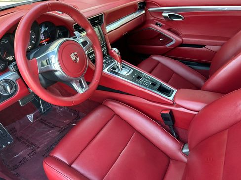 Used 2013 Porsche 911 Carrera S image 4