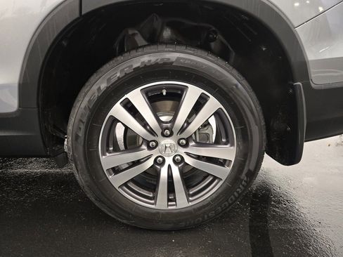 Used 2018 Honda Pilot EX image 11