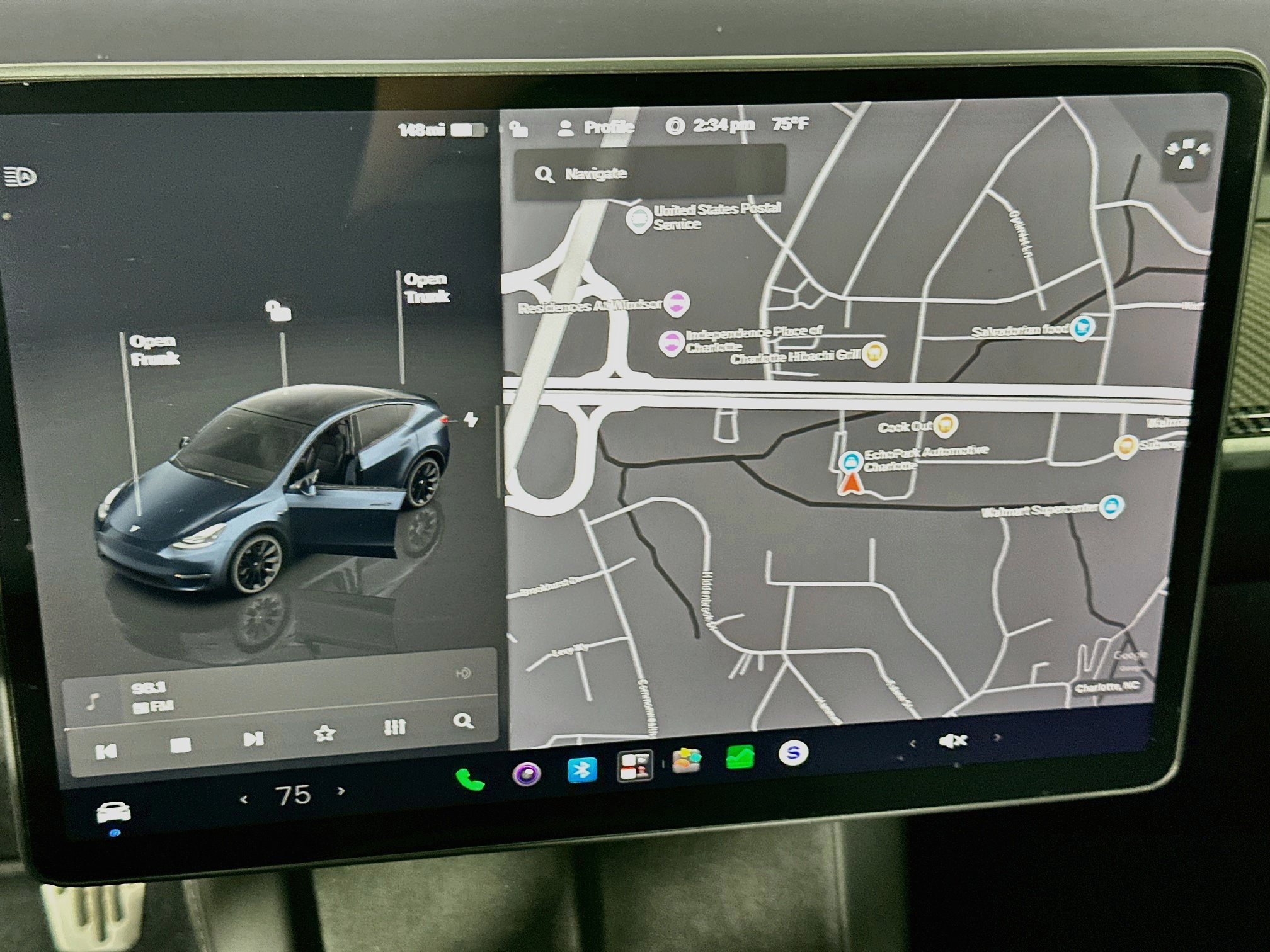 Used 2024 Tesla Model Y Long Range AWD/4WD image 21