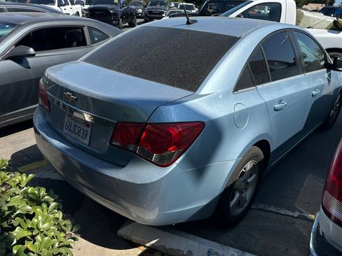 Used 2012 Chevrolet Cruze LT FWD image 4