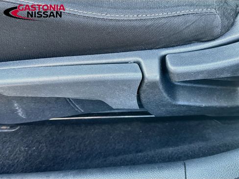 Used 2024 Nissan Sentra SV FWD image 25