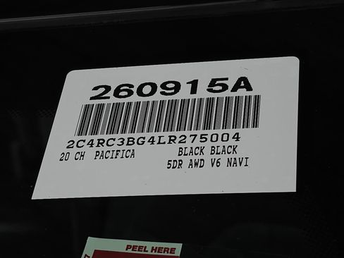 Used 2020 Chrysler Pacifica Touring-L w/ Premium Audio Group AWD/4WD image 32