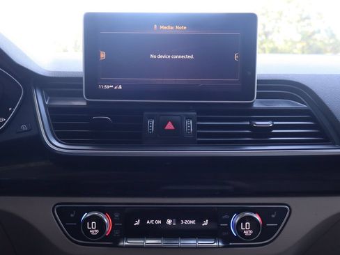 Used 2018 Audi Q5 2.0T Premium Plus w/ Premium Plus Package AWD/4WD image 35