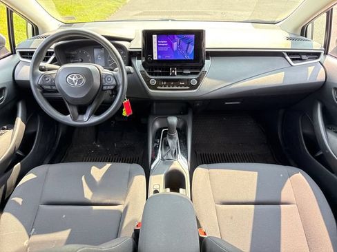 Used 2024 Toyota Corolla LE FWD image 18